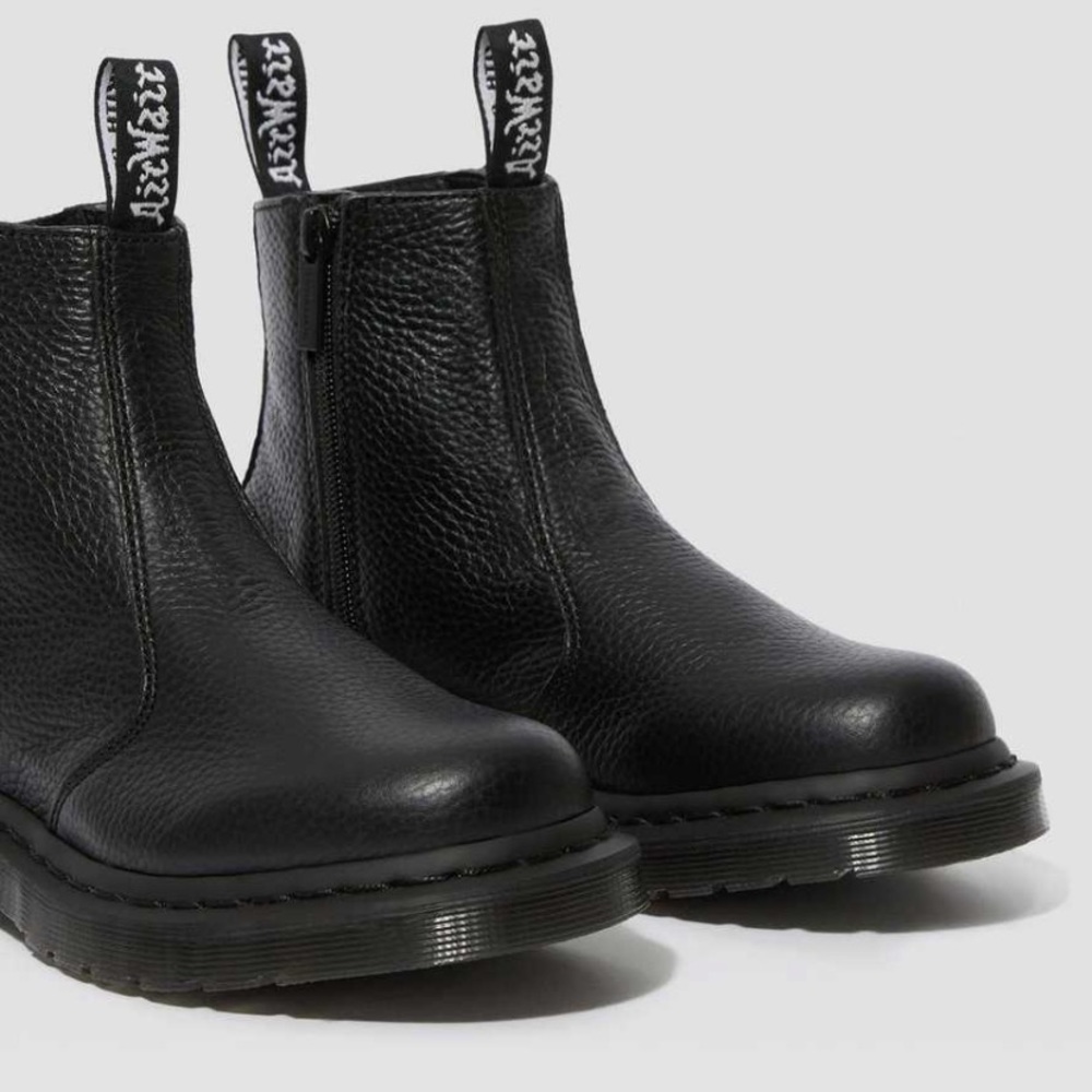 doc martens chelsea boot